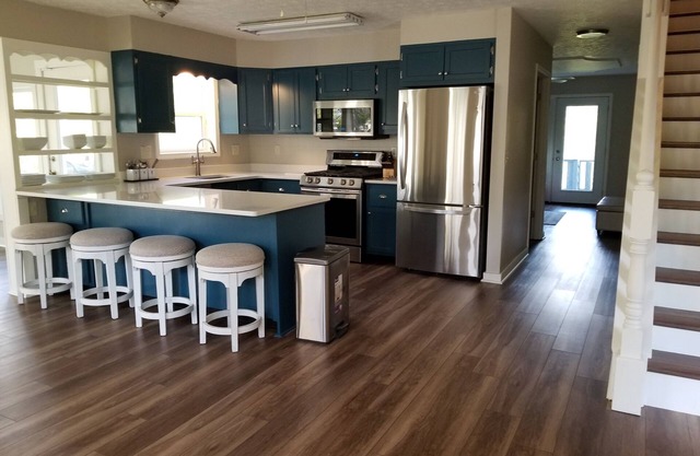 Welcome to our house at Dragonfly Pond! Just minutes from Dale Hollow Lake.