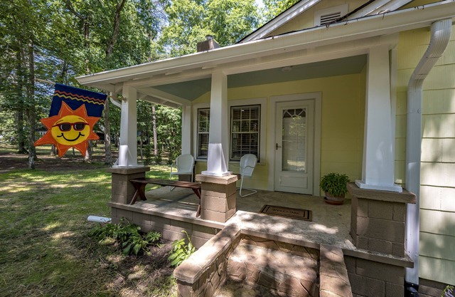 Welcome to Sunshine Cottage