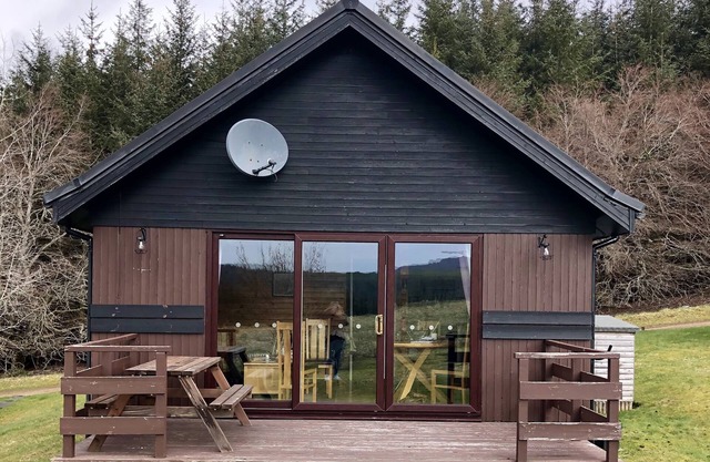 Well appointed self catering lodge set in idyllic Scottish Highland countryside.