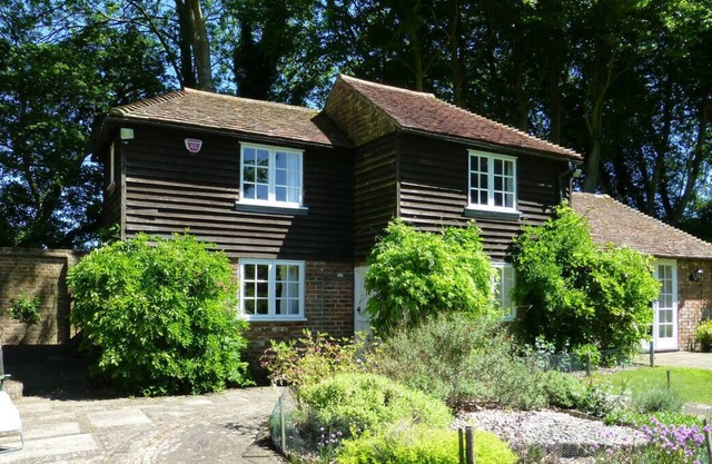 Well Cottage in Canterbury