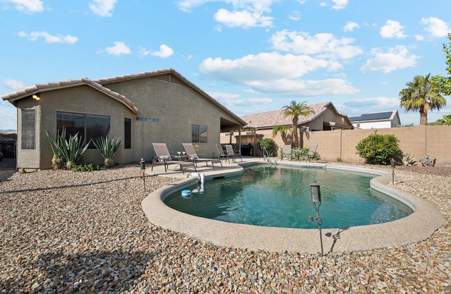 Western Belle 2 BR Home/Private Pool/Surprise