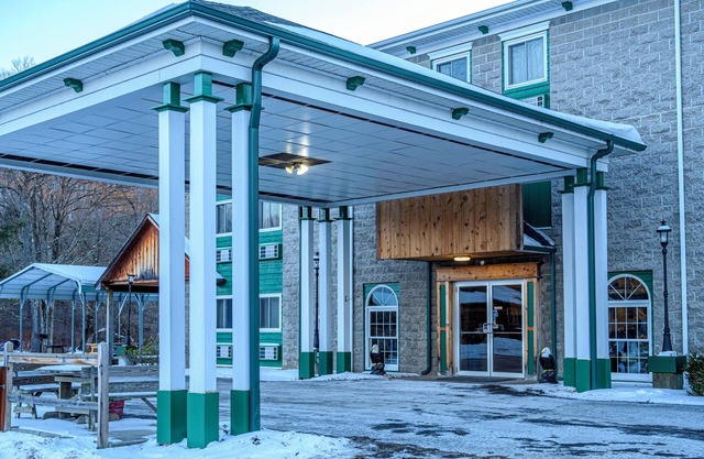 Westgate Inn