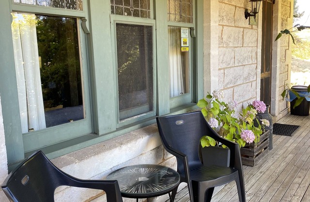 Whispering Pines- The Cottage BnB