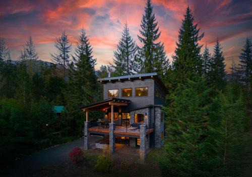 Whistler Peak Lodge