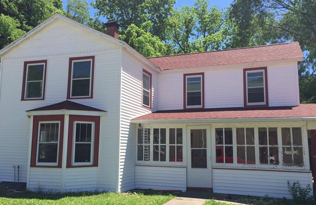 White House of Glen Haven