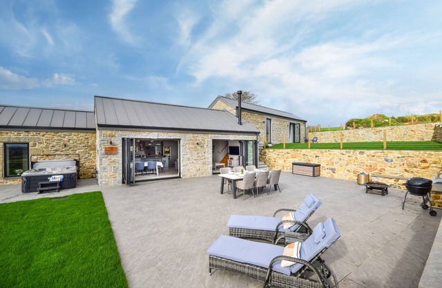 White Rose Barn - Three Bedroom House, Sleeps 6