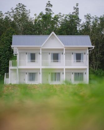White Roses Cottage