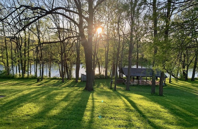 Whitewater River House - A Riverside Retreat in Brookville, Indiana