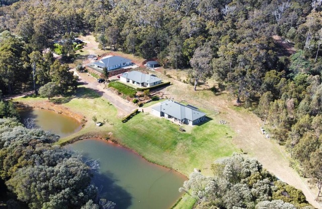 Wildgreen Villa Lakeside Hideaway in Winery Estate