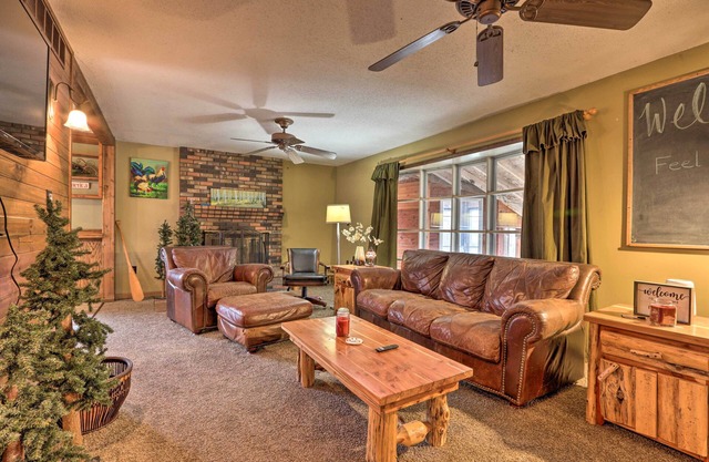 'Wildlife Lodge' Columbia Retreat off I-70!