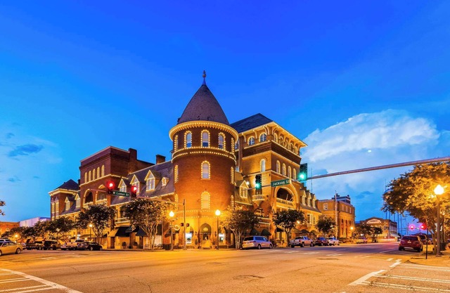 Windsor Hotel, an Ascend Collection Hotel