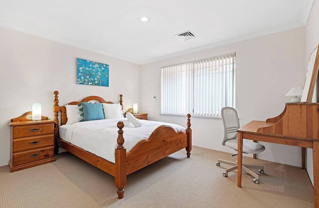 Winthrop Mansion - 5 Bed, 3 Bath, Pool Table, BBQ
