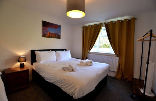 Wisteria 2 bed House – Stayseekers