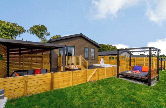 Wolds View Spa (Pet Garden)