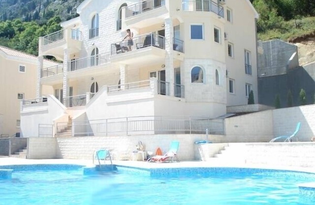 Wonderful 2 Bedroom Apartment With Beautiful Views Of The Bay Kotor