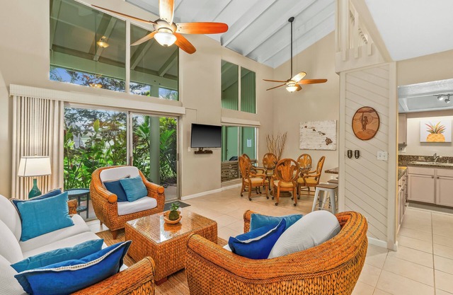 Wonderful 2-Bedroom 2-Bath condo with WiFi/Pool/Beach gear in Princeville Kauai
