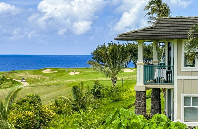 Wonderful 6br for 12 Townhomes above famous Anini Beach!