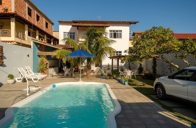 Wonderful house on the block from the sea. WITH POOL.