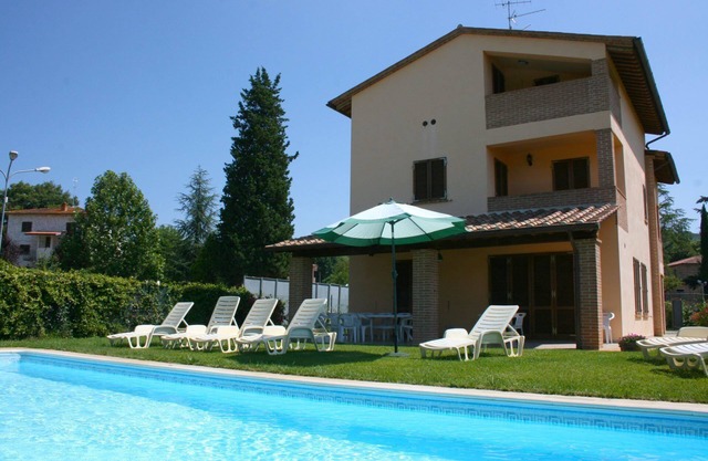 Wonderful private villa for 12 guests with WIFI, private pool, TV and balcony