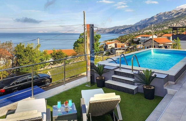 Wonderful private villa for 8 guests with private pool, WIFI, A/C, TV and terrace