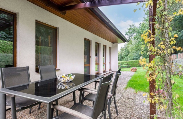 Wonderful private villa for 4 people with WIFI, TV, patio, pets allowed and parking