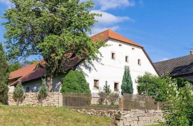 Wonderful private villa for 8 people with WIFI, patio, pets allowed and parking