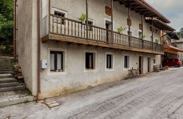Wonderful private villa for 5 people with balcony, pets allowed and parking