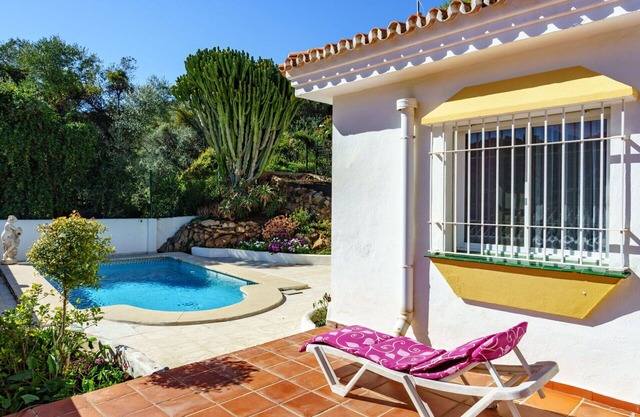 Wonderful private villa for 4 guests with WIFI, private pool and terrace
