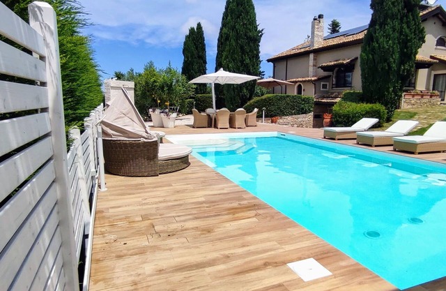 Wonderful private villa for 10 guests with A/C, WIFI, private pool, TV, panoramic view and parking