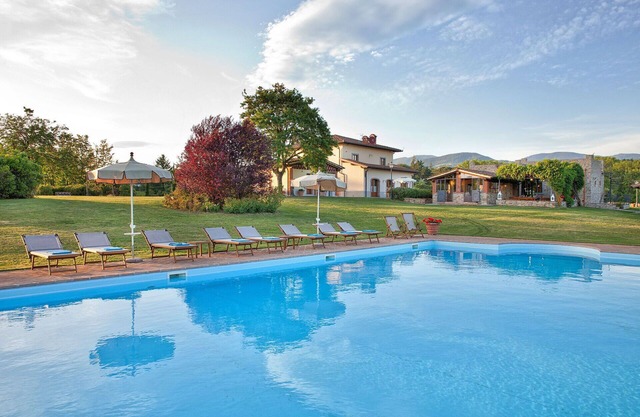Wonderful private villa with private pool, WIFI, TV, patio, pets allowed, panoramic view and par.