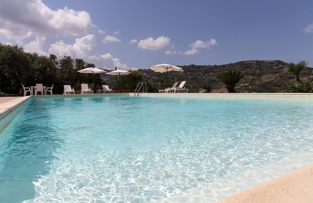Wonderful villa with pool in a panoramic position at the gateway to Cilento.