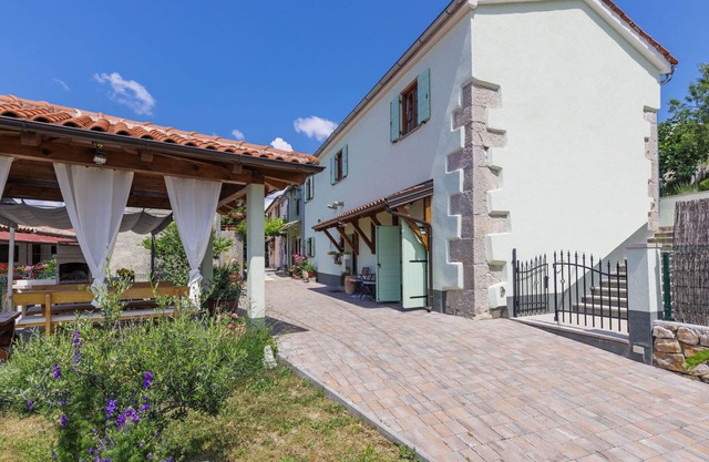 Wonderful villa for 6 people with A/C, WIFI, private pool, TV, terrace and parking