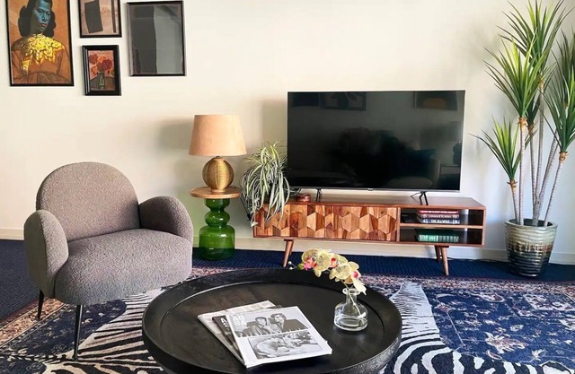 Wrens Nest City Centre Chic. 2min Walk to Restaurants, Shops & Rymill Park
