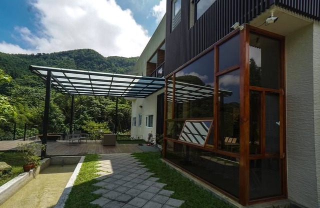 Xi Tou in Sunny Day Inn