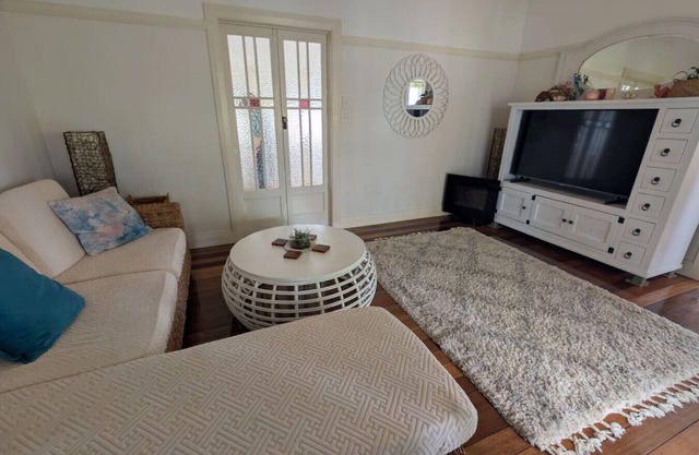 Yamba Somerset Cottage
