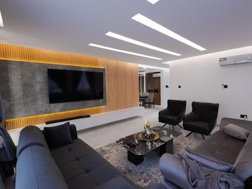 Yara Luxury Homes