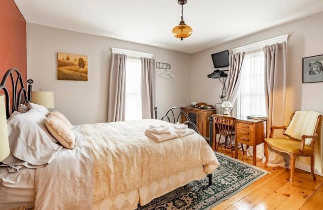 Ye Olde Walkerville Bed & Breakfast