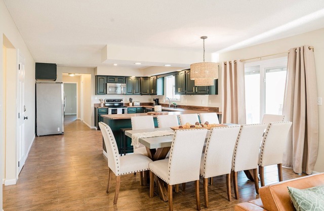 Yellow Spring’s Estate on 68 + Pet Friendly