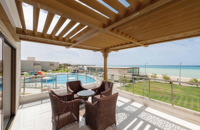 YM RESORT