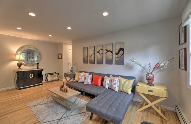Yonkers Apt w/Balcony: Walk to Train Station!