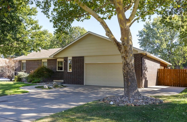 Your Home Away from Home: Retreat Perfect for Large Families and Groups
