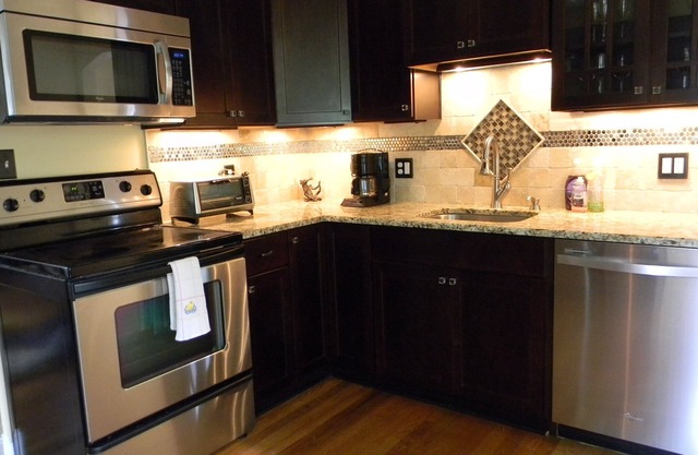 Your homebase for Louisville area attractions. Quiet, comfortable and convenient