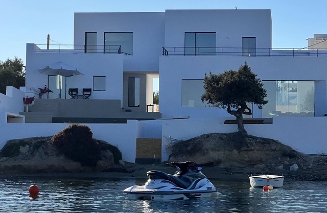 ZELOS VILLA