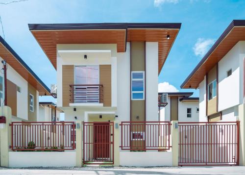 Zhenrentals 2-Br House in Dauis, Panglao Bohol