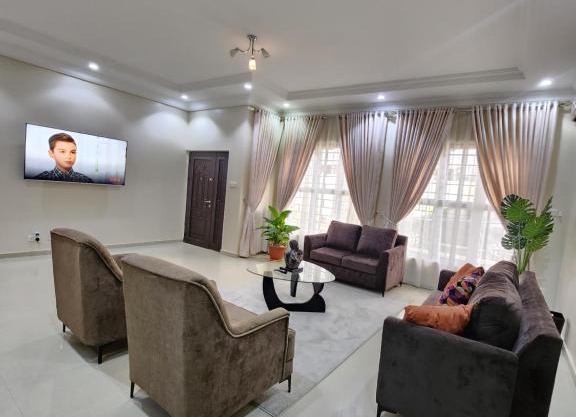 Zion Residence 5-Star 4-Bedroom Terrace House