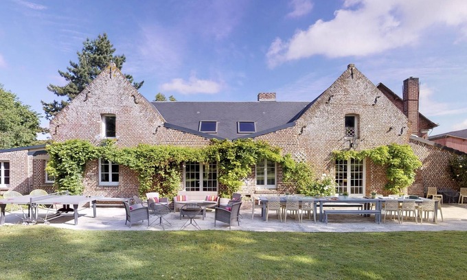 Talmas Cottage | Écuries Val de Mai 36 people 5 Cottages : 15min Amiens