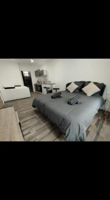 Saint-Paul-de-Fenouillet Apartment | Élégant studio avec jacuzzi