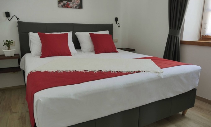 Stanjel Apartment | Štanjel Retreat Apartment Superior 1.2, Štanjel, Slovenia