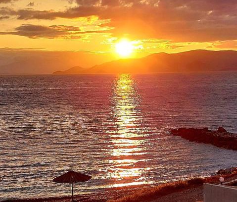 Velon Apartment | Διαμέρισμα "LENIA" μπροστά στην θάλασσα!