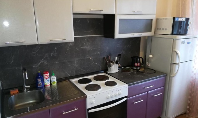 Nizhnevartovsk Apartment | Пионерская 17
